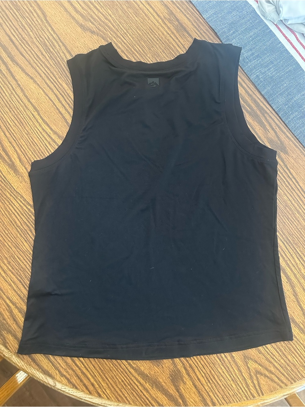 Black [solidcore] sleeveless workout tank with bracket logo! - Picture 2 of 3